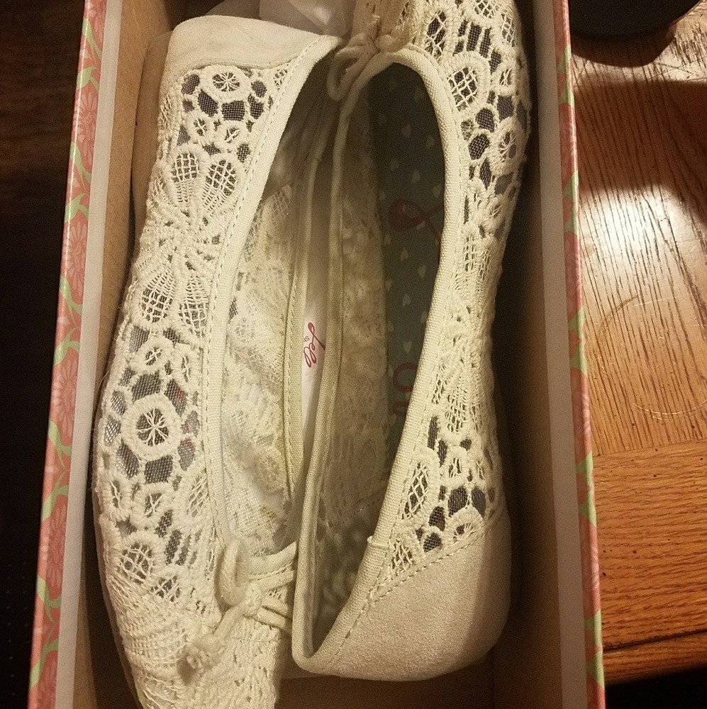 Size 7M Jellypop Flats